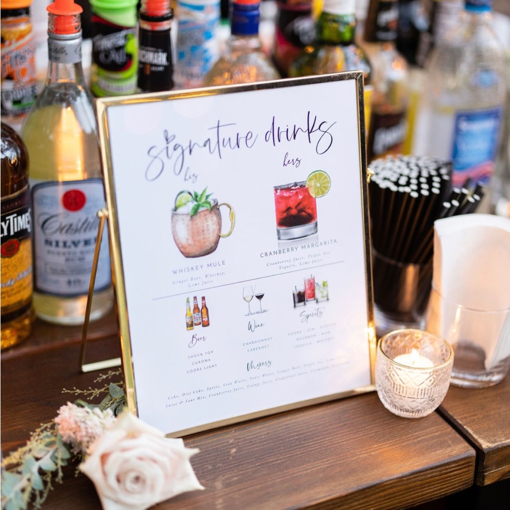 Gold metal floating 8”x10” picture frame